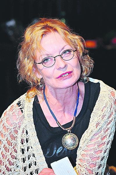 Vilma Cibulková vystupovala v představení Zázračné cvičení.
