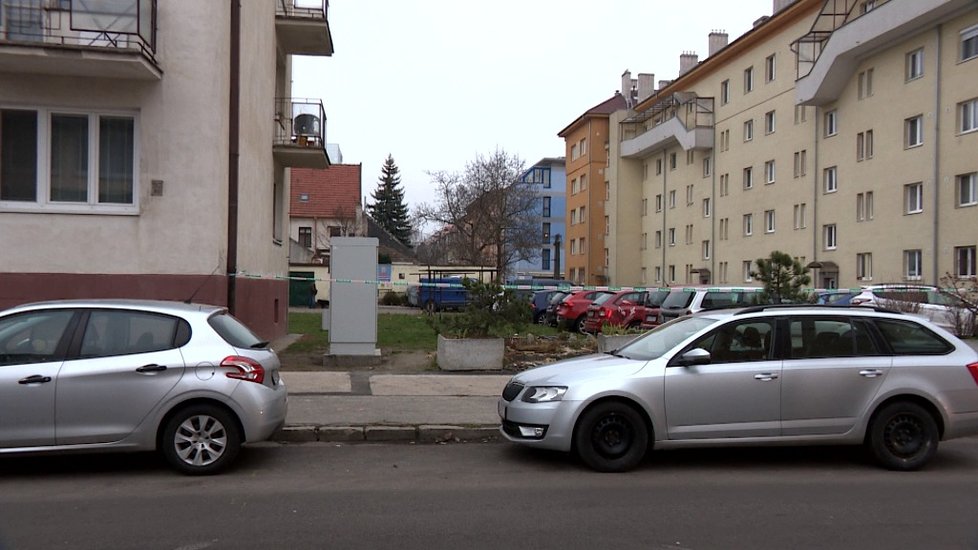 V Bratislavě našli v kontejneru mrtvolku novorozeného chlapečka.