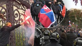 V Bratislavě demonstrovali ultras proti koronavirovým opatřením (17. 10. 2020)