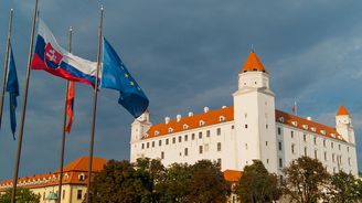 Schodek slovenského rozpočtu vzrostl o více než desetinu