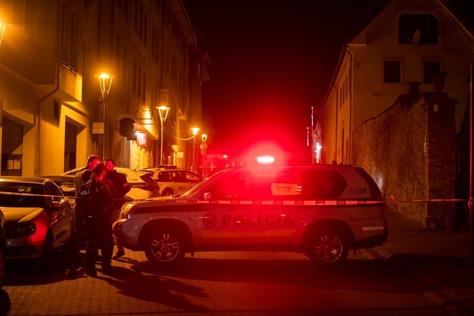 Střelbu v Bratislavě nepřežili dva lidé.