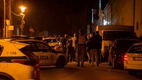 Střelbu v centru Bratislavy nepřežili dva mladí muži. (12.10.2022)