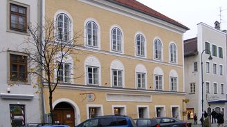 Hitlerův rodný dům v Braunau se má změnit v imigrační centrum