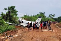 Letecké taxi se zřítilo v silném dešti: V brazilské Amazonii zemřelo 14 lidí, většinou turistů