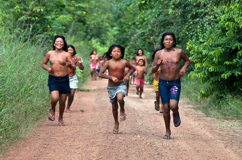 V brazilské Amazonii žije na milion domorodců.