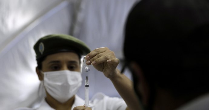 Očkování vakcínou AstraZeneca v Brazílii (4.5.2021)