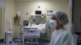 Pacienti s covidem v brazilské nemocnici (19.6.2021)