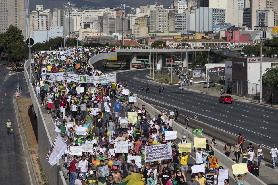 Protesty v Rio de Janeiru