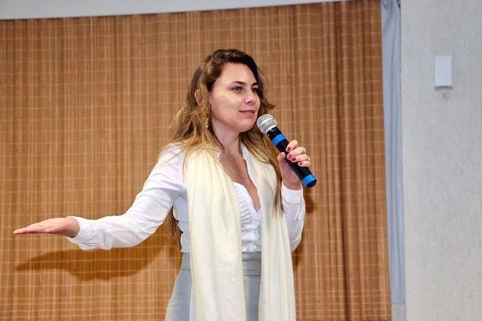 Brazilská poslankyně da Silvová šokovala svým hlubokým výstřihem, vyzývavé oblečení nosila ale i v době kampaně, nebo když působila jako starostka Bombinhasu.