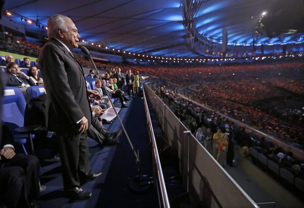 Úřadující brazilský prezident Michel Temer při zahájení olympiády v Riu de Janeiro