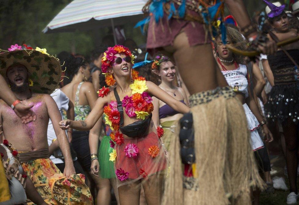 Tradiční karneval v Riu de Janeiru.