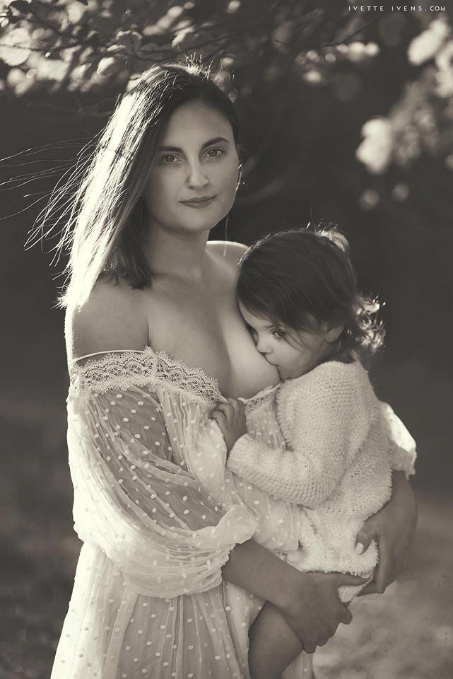 Fotoprojekt Bohyně Kojení - Breastfeeding Goddess