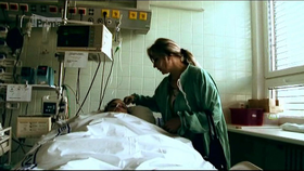 Oksana převezla svého zbitého syna do nemocnice za pět minut dvanáct: Utrpěl rozsáhlá vnitřní zranění, msuel hned na operační sál