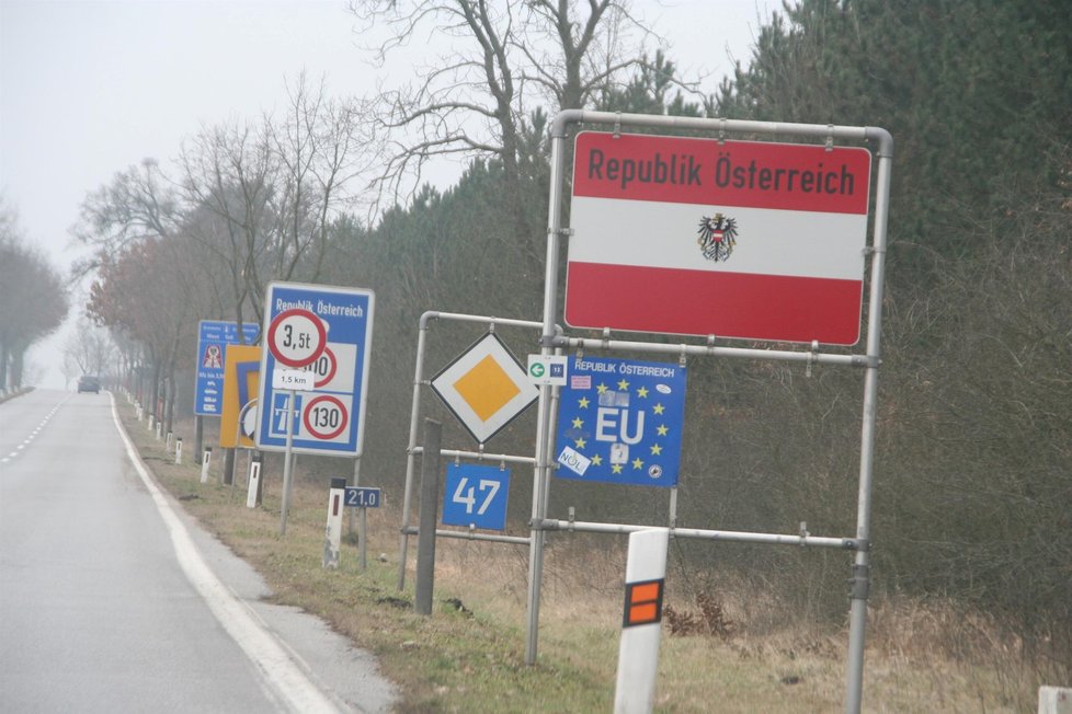 Hranic České republiky a Rakouska by se plánované hraniční kontroly týkat neměly.