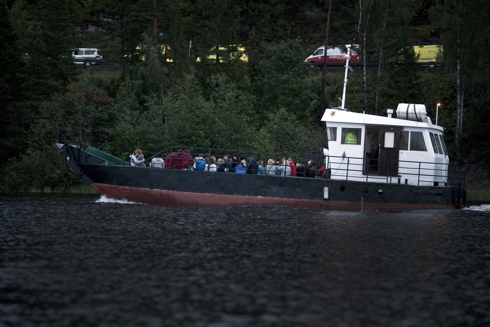 Breivik zabil celkem 77 lidí, většinu z nich dětí.