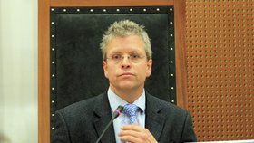 Soudce Torkjel Nesheim má případ na starosti