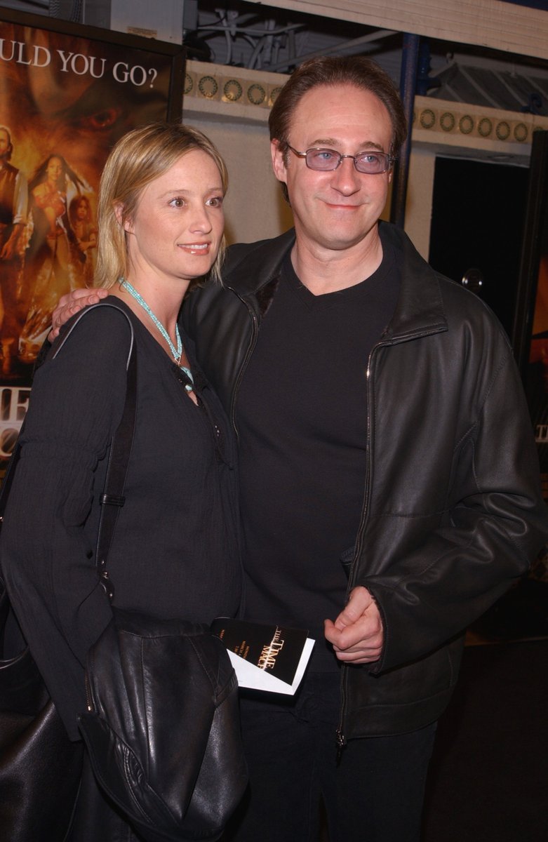 2002: Spiner s manželkou Loree McBride.