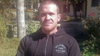 Australan, který měl postřílet v novozélandských mešitách 49 lidí, stanul před soudem