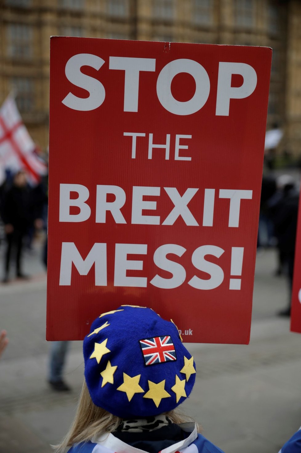 Britové si odchod z EU v červnu 2016 zvolili s převahou 52%