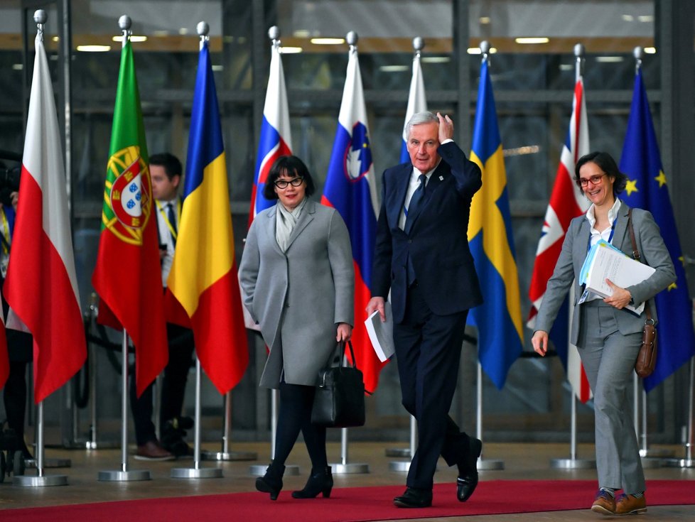 Unijní vyjednavač Michel Barnier na mimořádném summitu v Bruselu (25.11.2018)