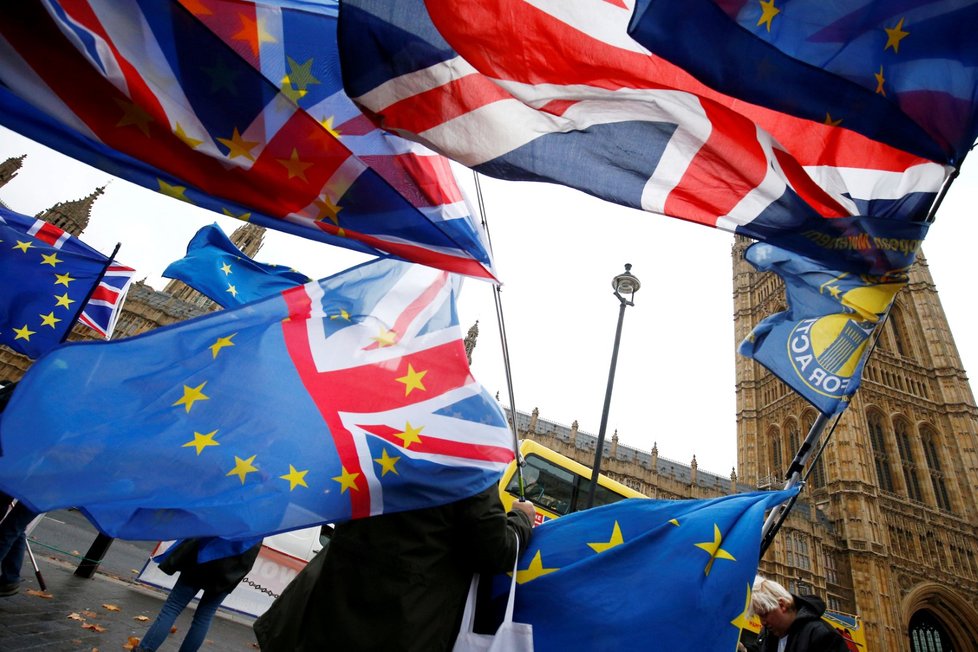 Dohoda o brexitu má pomoci hladkému odchodu Británie z EU.