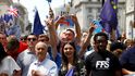 Londýnem prošli odpůrci brexitu, chtějí další referendum o dojednaných podmínkách