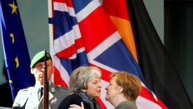 Theresa Mayová s Angelou Merkelovou během jednání o lepší brexitové dohodě
