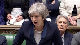 Britská premiérka Theresa Mayová před hlasováním o brexitu (15. 1. 2019)