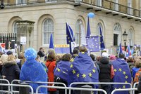 Budou Britové platit za vstup do EU? Brusel zvažuje po brexitu víza