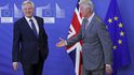 Jednání o brexitu. Vlevo David Davis za Británii, vpravo Michel Barnie 