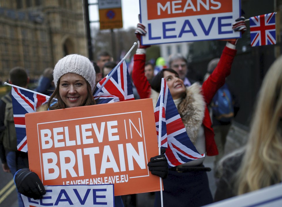 Británie se připravuje na rozhodnutí o brexitu