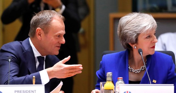 Tusk zmínil peklo pro zastánce brexitu. Ďábelský euromaniak, zuří Britové