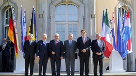 Schůzka ministrů zahraničí šesti zakládajících zemí EU. Svého zástupce tu mělo Německo, Francie, Nizozemí, Belgie, Lucembursko a Itálie.