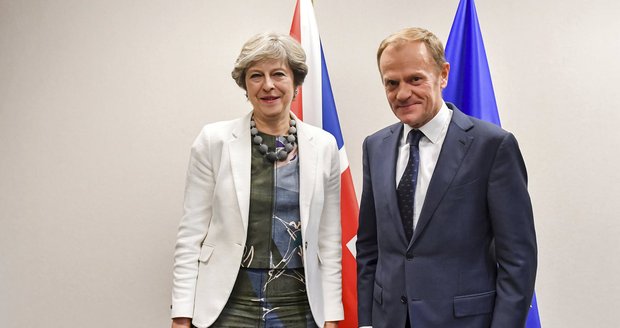 „Žádná dohoda, žádný brexit.“ Šéf Evropské rady Tusk se pustil do Britů