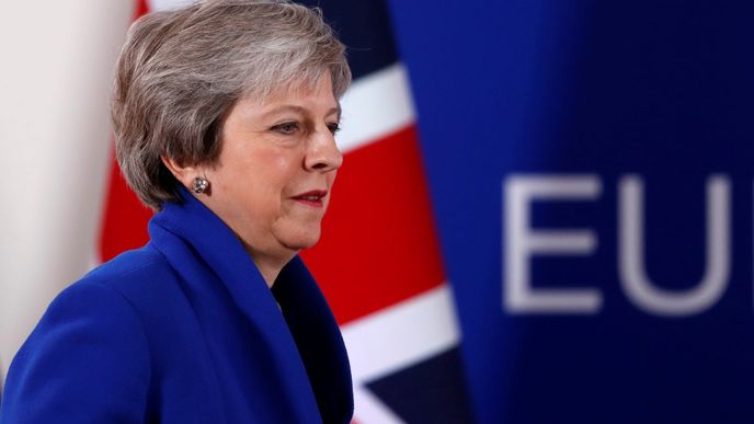 Theresa Mayová slíbila hlasovat o dohodě o brexitu nejpozději 21. ledna 2019