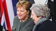 Britská premiérka Theresa Mayová s německou kancléřkou Angelou Merkelovou.