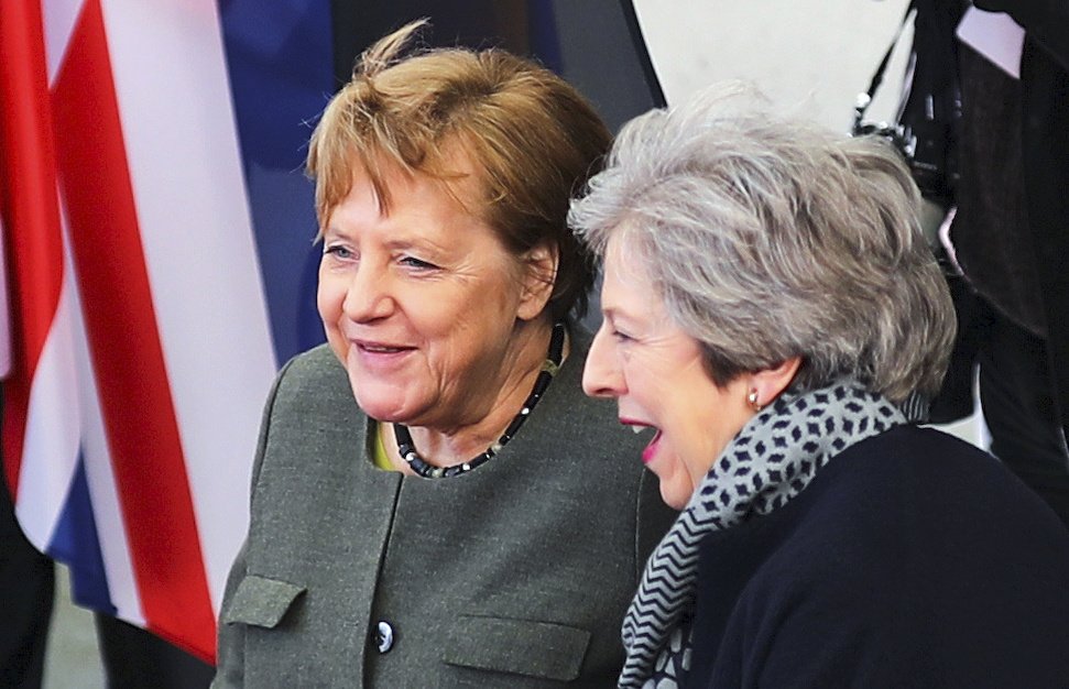 Britská premiérka Theresa Mayová jednala s německou kancléřkou Angelou Merkelovou o odkladu brexitu (9.4 2019)