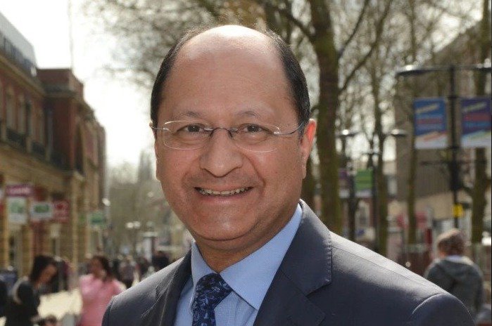 Shailesh Vara ze severoirského parlamentu