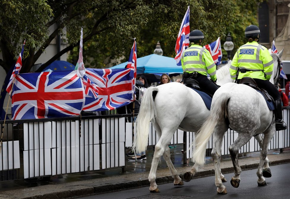 Šéf parlamentu dnes neumožnil znovu projednat brexitovou dohodu. (21. 10. 2019)