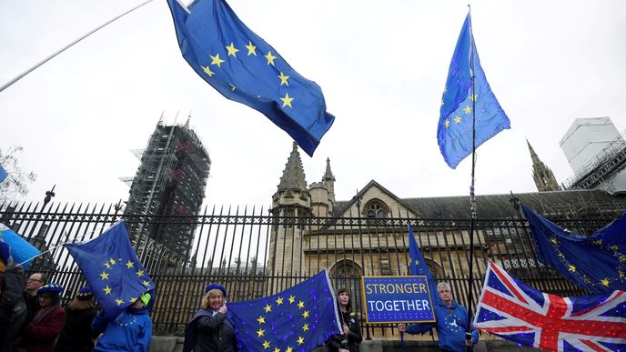 Oficiálně jsou 31. ledna 2020 v plánu oslavy brexitu,v Londýně jsou ale zatím více vidět protestující odpůrci vystoupení z EU