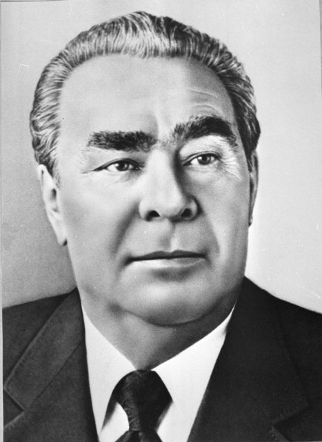 Leonid Iljič Brežněv - Sovětský totalitní vůdce (1964–1982). K moci se dostal intrikami na úkor politických oponentů. V roce 1968 vyslal do Československa okupační vojska Varšavské smlouvy.