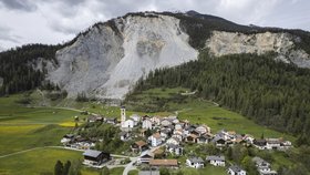 Ve Švýcarsku se sesuly skalní masy, těsně minuly vesnici Brienz (16.6.2023)