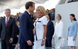 Emmanuel Macron se svou ženou Brigitte na Dni Bastily v Paříži