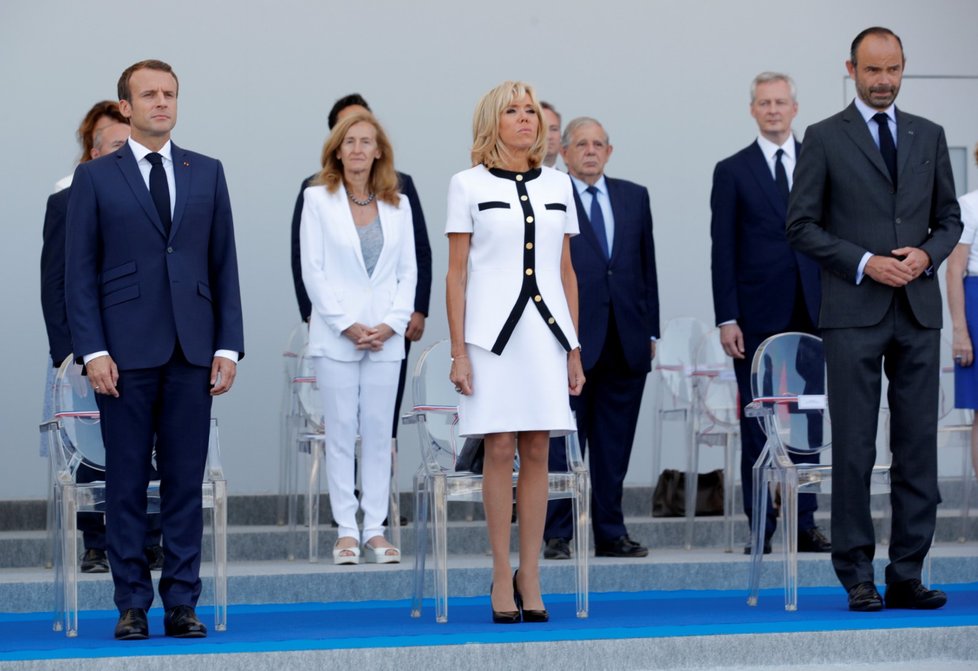 Prezident Francie Emmanuel Macron, jeho žena Brigitte Macronová a premiér Edouard Philippe.