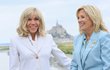 Brigitte Macronová a Jill Bidenová vyrazily ve Francii na ikonický ostrov Mont-Saint-Michel (červenec 202š)