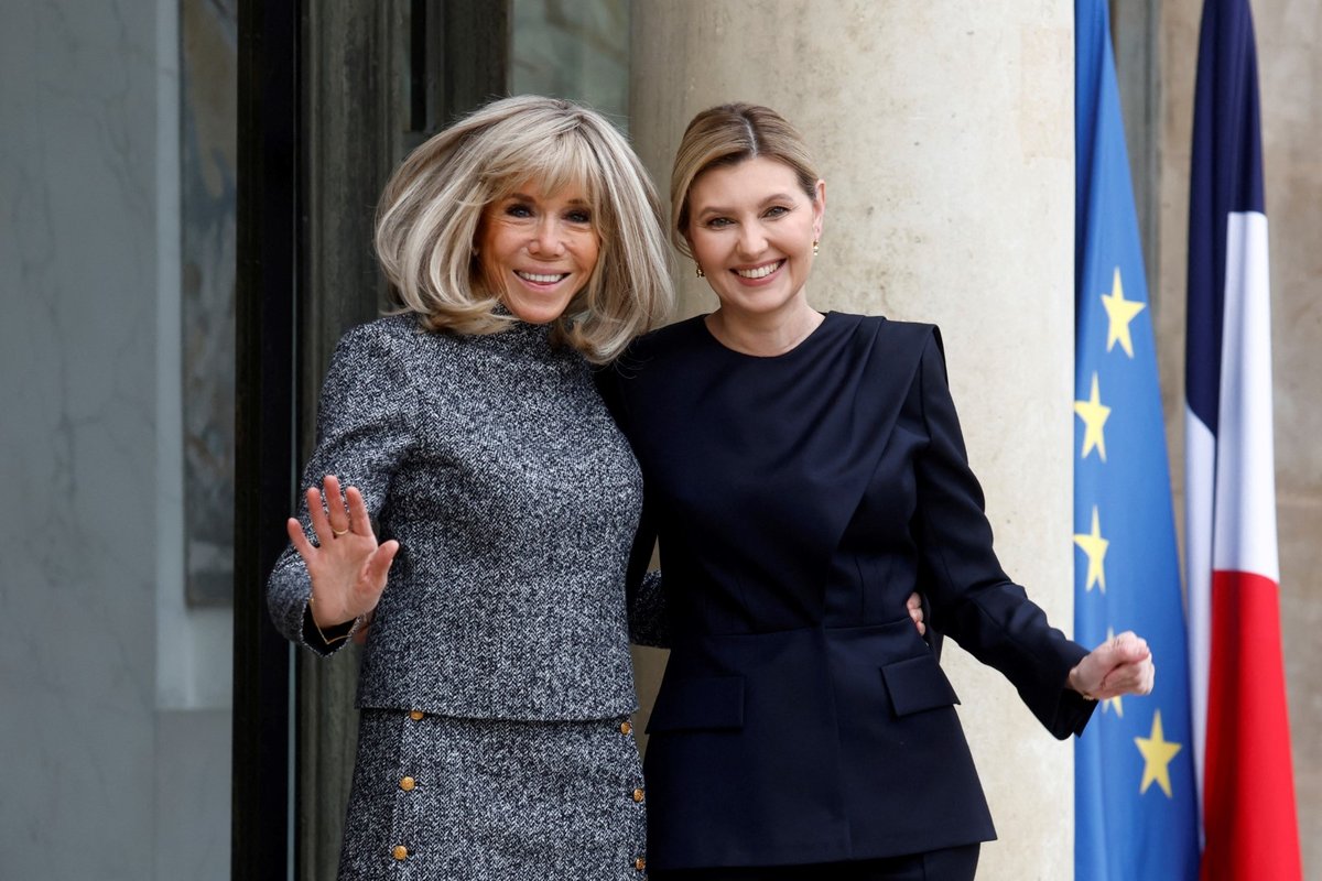 Francouzská první dáma Brigitte Macronová a ukrajinská první dáma Olena Zelenská v Paříži (12.12.2022)