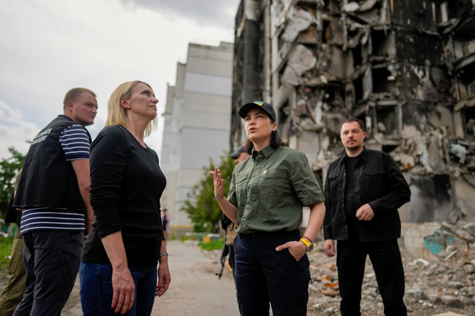 Válka na Ukrajině: Návštěva Kyjeva americké velvyslankyně Bridget Brinkové (4.6.2022)