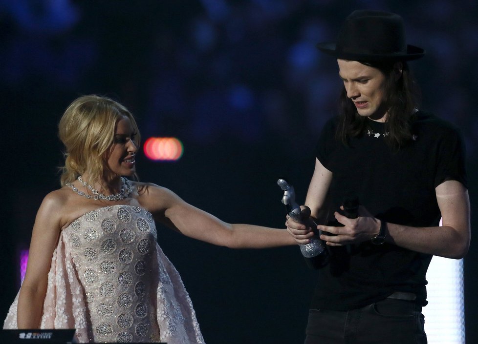 Nejlepší britský zpěvák BRIT Awards 2016 James Bay