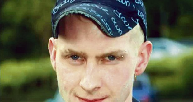 Keith Macdonald (25) provozuje od 10 let sex zásadně bez ochrany Keith Macdonald (25) provozuje od 10 let sex zásadně bez ochrany
