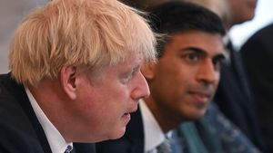 Pád Johnsona ohrožuje britskou ekonomiku. Novým premiérem se může stát exministr Sunak